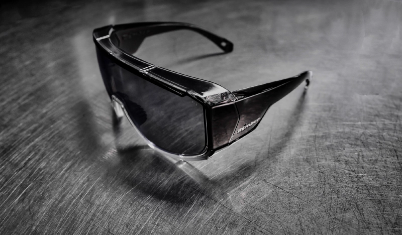 MAGNUM Safety - Polarized Silver Mirror Crystal 9